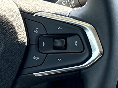 New 2026 Chevrolet TrailBlazer LT w/ Convenience Package FWD image 17