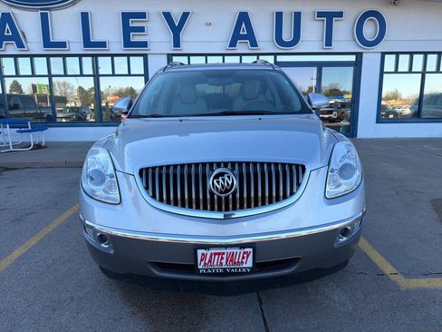 Used 2012 Buick Enclave Leather image 2