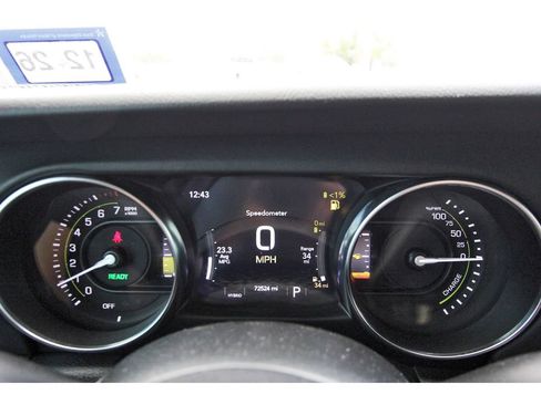 Used 2021 Jeep Wrangler Unlimited Sahara AWD/4WD image 10