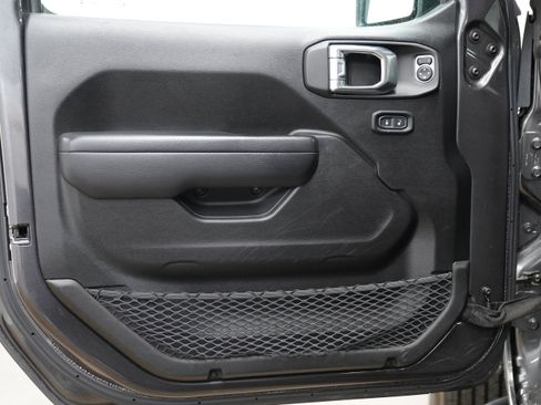 Used 2022 Jeep Wrangler Unlimited Sport AWD/4WD image 15