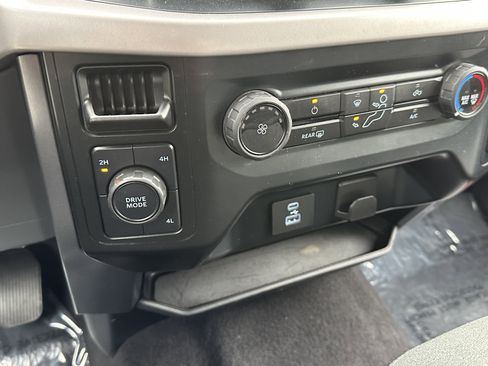Used 2023 Ford F150 XLT image 32