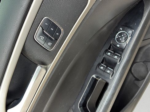 Used 2016 Ford Fusion SE w/ Equipment Group 202A FWD image 21