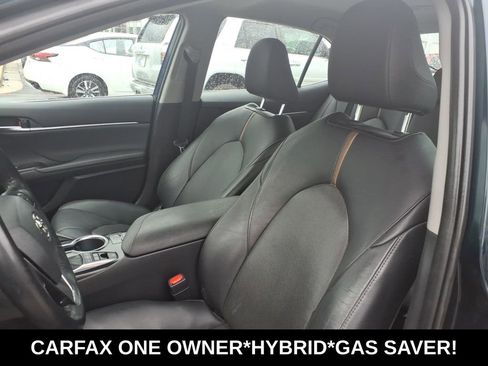 Used 2020 Toyota Camry XLE FWD image 13