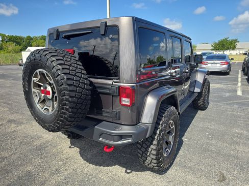 Used 2016 Jeep Wrangler Unlimited Rubicon AWD/4WD image 5