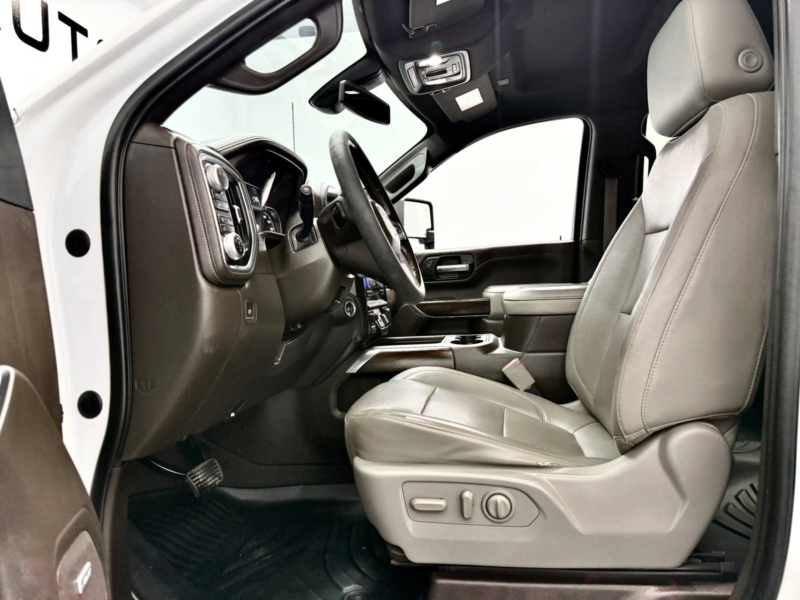 Used 2020 GMC Sierra 2500 SLT AWD/4WD image 13