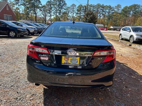 Used 2012 Toyota Camry XLE image 5