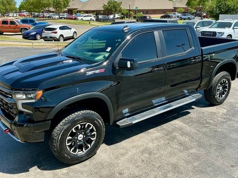 Used 2025 Chevrolet Silverado 1500 ZR2 w/ Technology Package AWD/4WD image 5