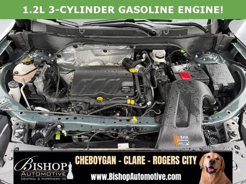 Used 2025 Chevrolet Trax LT FWD image 10