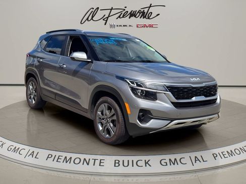 Used 2022 Kia Seltos S FWD image 1