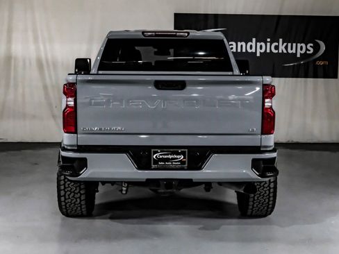 Used 2024 Chevrolet Silverado 2500 LT image 8
