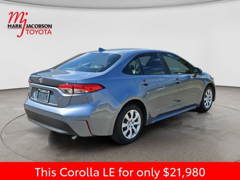 Used 2025 Toyota Corolla LE FWD image 9