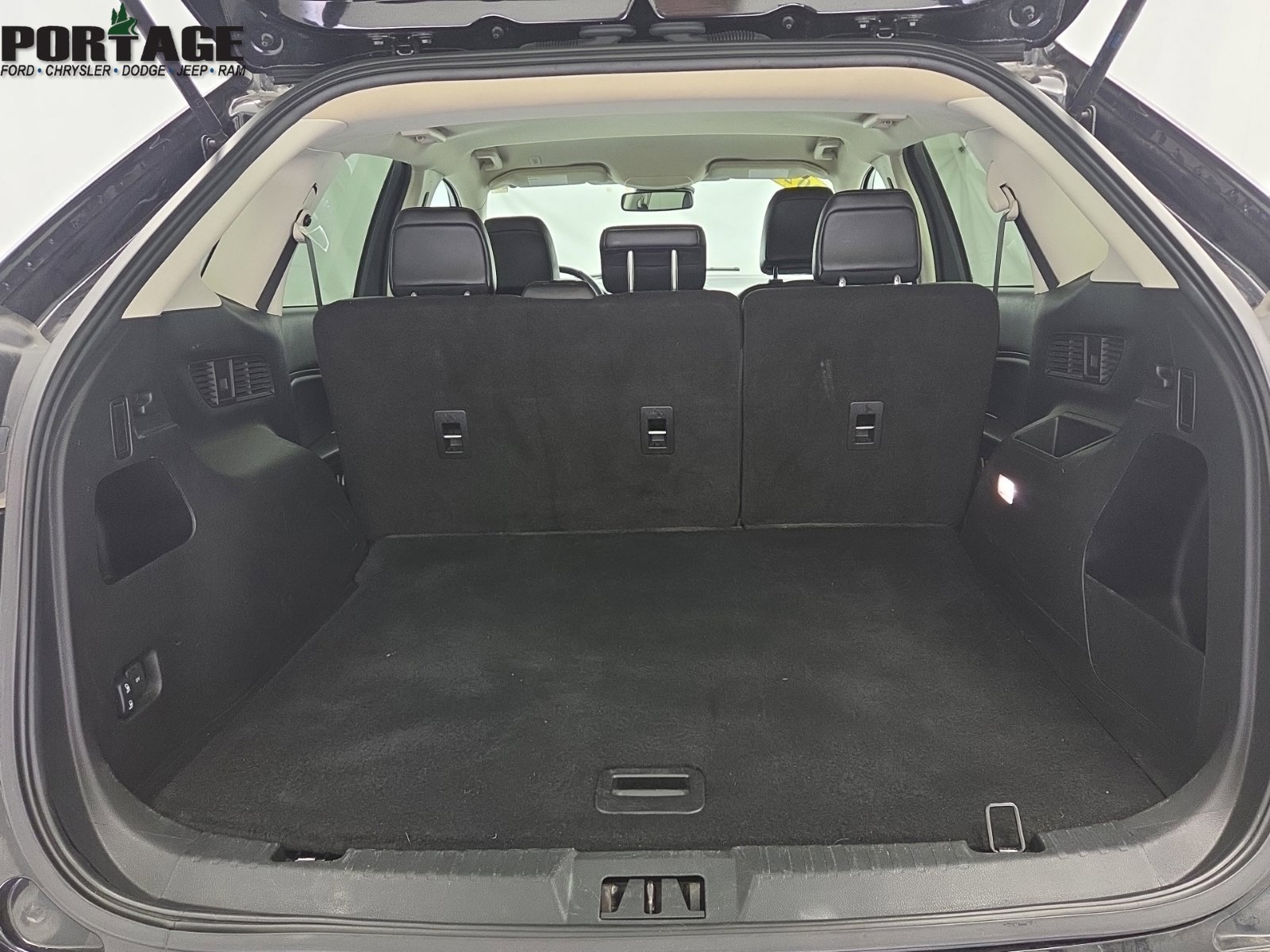 Used 2024 Ford Edge SEL AWD/4WD image 32