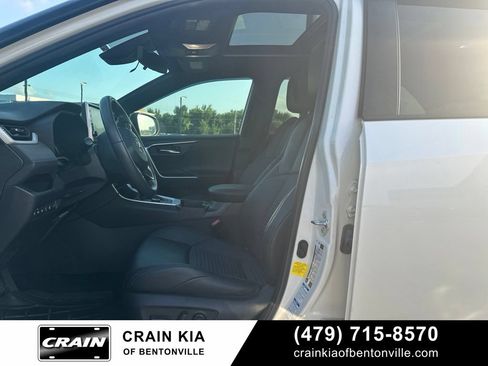 Used 2022 Toyota RAV4 XSE AWD/4WD image 16