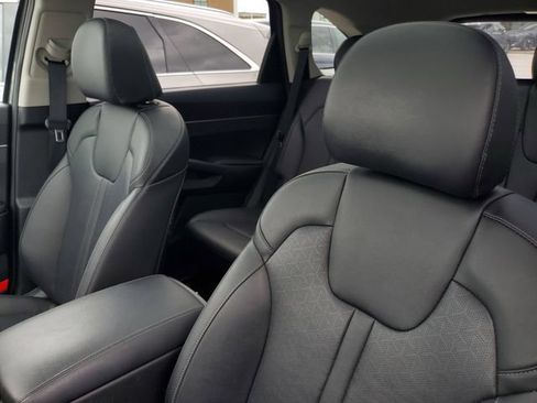 Used 2022 Kia Sorento S w/ Panoramic Sunroof Package AWD/4WD image 16