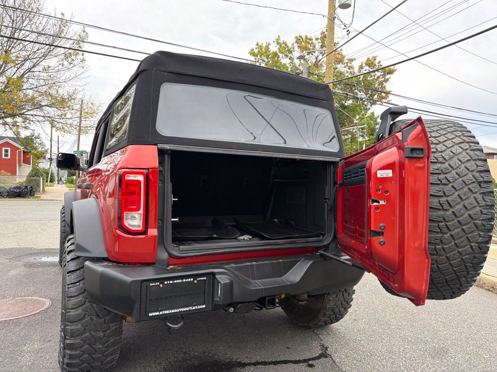 Used 2023 Ford Bronco Big Bend w/ Sasquatch Package AWD/4WD image 9