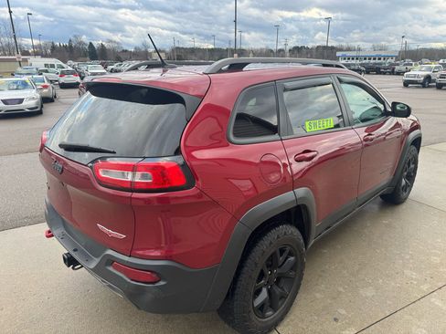 Used 2015 Jeep Cherokee Trailhawk w/ Comfort/Convenience Group image 5