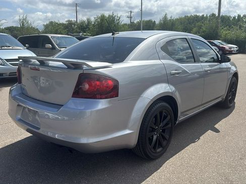 Used 2014 Dodge Avenger SE w/ Blacktop Package FWD image 5