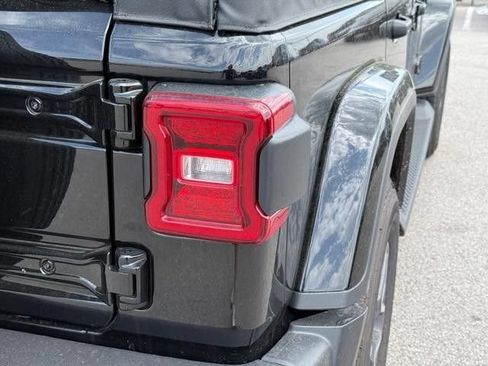 New 2025 Jeep Wrangler Unlimited Sahara AWD/4WD image 4