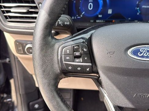 Used 2021 Ford Escape SEL w/ Technology Package AWD/4WD image 16