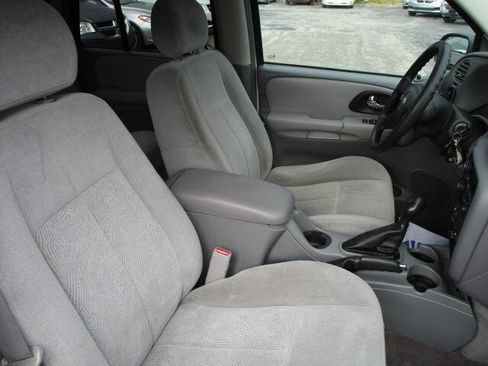 Used 2005 Chevrolet TrailBlazer LS w/ LS Preferred Equipment Group image 23