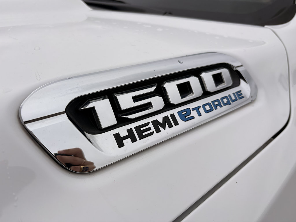 Used 2021 RAM 1500 Longhorn AWD/4WD image 9