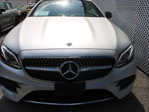 Used 2018 Mercedes-Benz E 400 4MATIC Cabriolet image 17