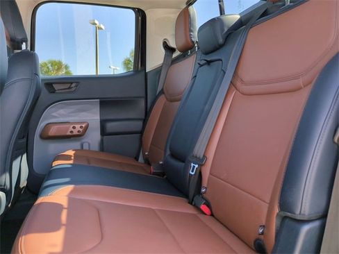 Certified 2022 Ford Maverick Lariat w/ Equipment Group 500A Standard image 14