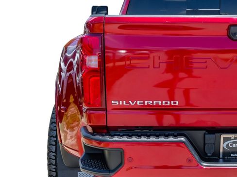 Used 2022 Chevrolet Silverado 3500 High Country w/ Technology Package AWD/4WD image 52