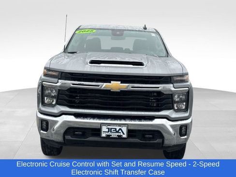 Used 2025 Chevrolet Silverado 2500 LT w/ Convenience Package AWD/4WD image 22