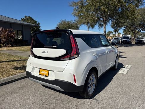 Used 2025 Kia Soul LX w/ LX Technology Package image 7