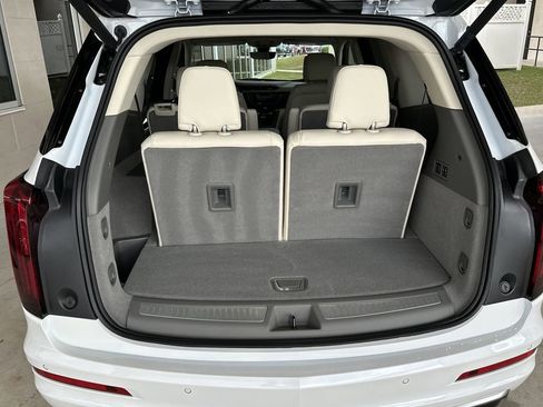 New 2025 Cadillac XT6 Premium Luxury w/ Technology Package image 32