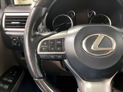 Used 2022 Lexus GX 460 Premium w/ Accessory Package AWD/4WD image 24