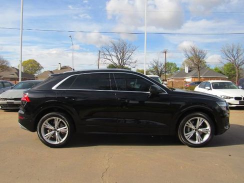 Used 2023 Audi Q8 Premium Plus w/ Premium Plus Package image 5