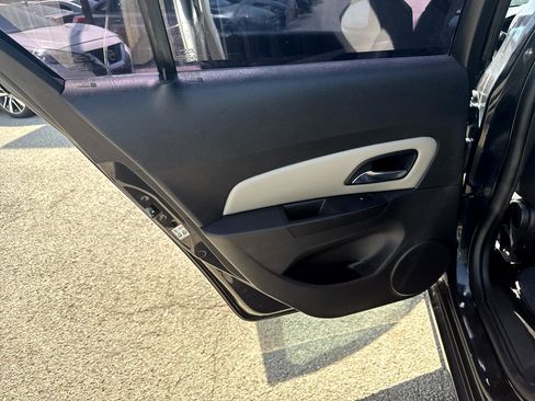 Used 2016 Chevrolet Cruze LS image 14