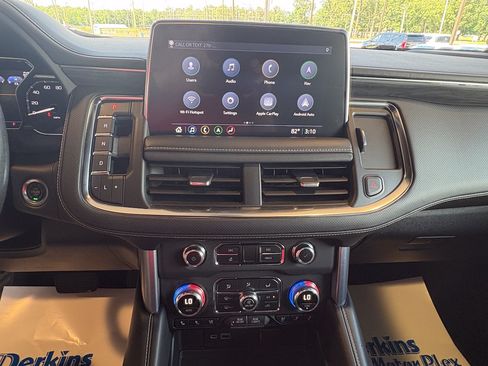 Used 2021 GMC Yukon SLT w/ Rear Media and Nav Package AWD/4WD image 17