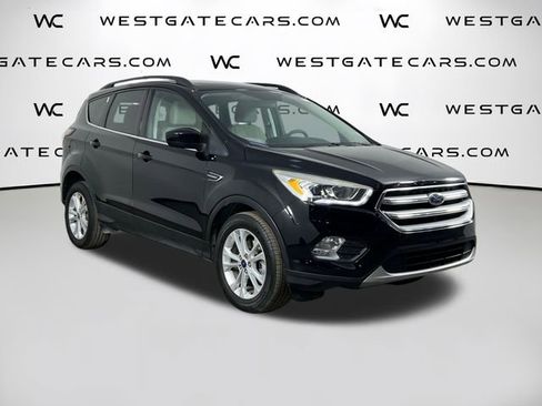 Used 2017 Ford Escape SE w/ Equipment Group 201A image 41