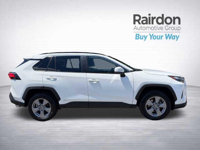 Used 2022 Toyota RAV4 XLE w/ Convenience Package AWD/4WD image 8