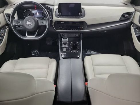 Certified 2024 Nissan Rogue SV w/ SV Premium Package FWD image 14
