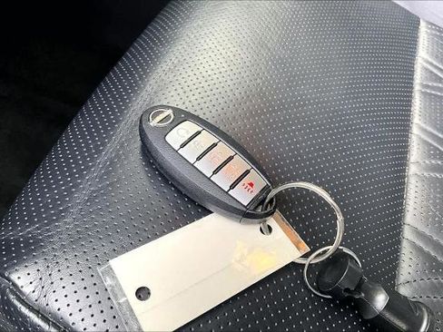 Certified 2022 Nissan Rogue Platinum w/ Head-Up Display Package image 14