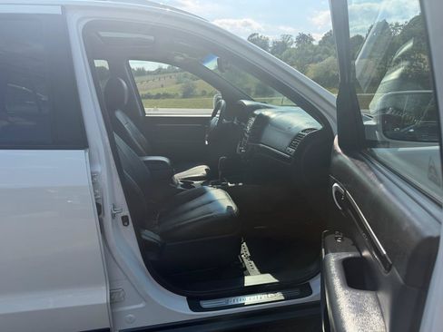 Used 2009 Hyundai Santa Fe Limited FWD image 21