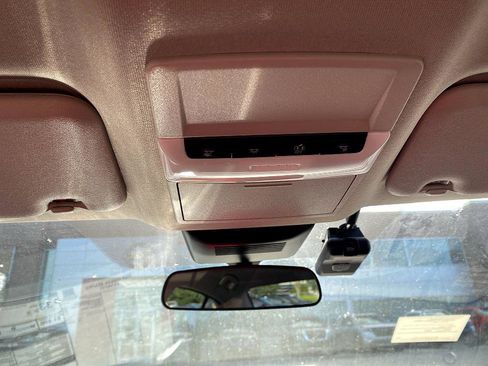 New 2025 Nissan Sentra SR image 11