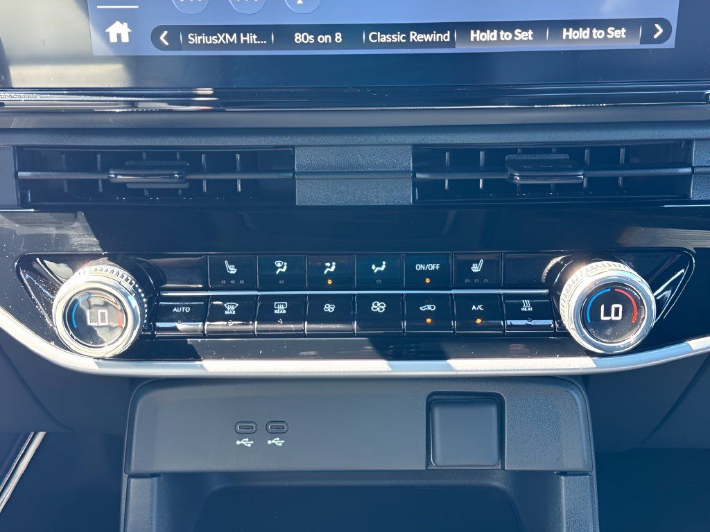 Used 2025 Honda Prologue Touring image 18