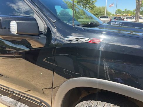 Used 2023 Chevrolet Silverado 1500 ZR2 w/ Technology Package image 7