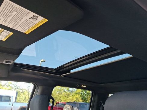 Used 2019 Ford F150 XLT w/ Equipment Group 302A Luxury AWD/4WD image 18