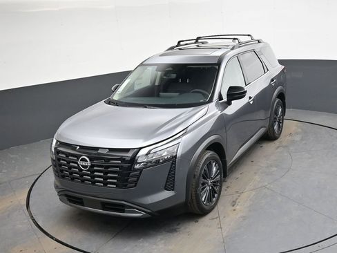 New 2026 Nissan Pathfinder SL image 23