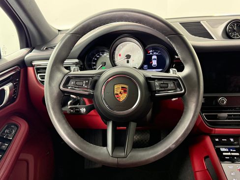 Used 2025 Porsche Macan S image 21