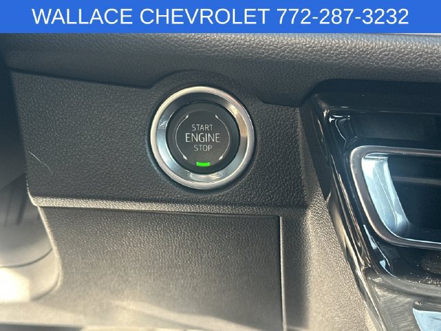 Used 2025 Chevrolet Traverse Z71 w/ Driver Confidence Package AWD/4WD image 23