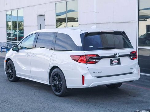 New 2026 Honda Odyssey Sport-L image 6