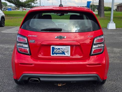 Certified 2020 Chevrolet Sonic LT FWD image 4