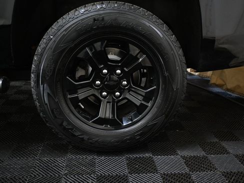 Used 2020 Chevrolet Tahoe LS image 35